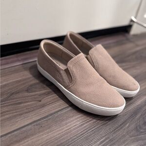 Naturalizer slip on shoes